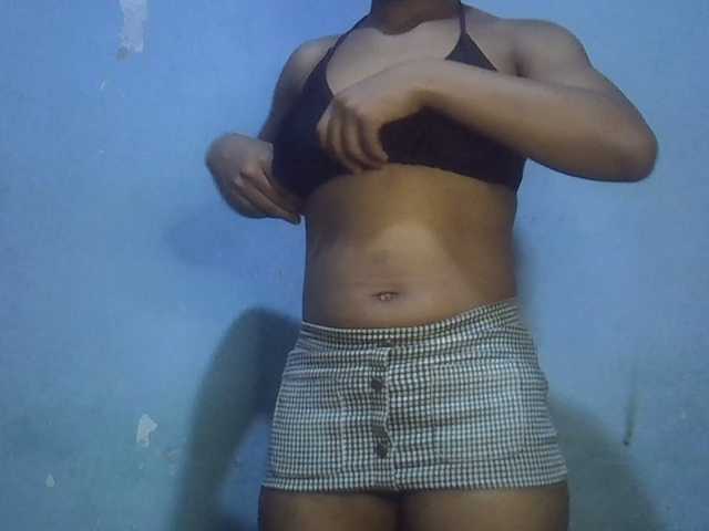 FreakyTrixie's BongaCams show and profile