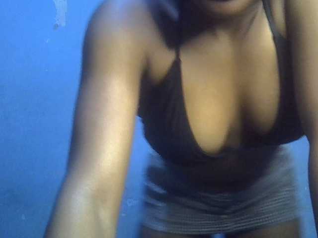 FreakyTrixie's BongaCams show and profile