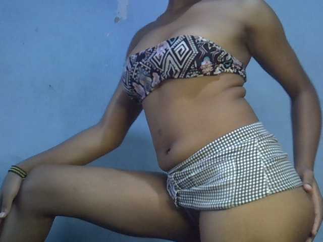 FreakyTrixie's BongaCams show and profile