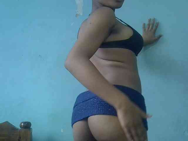 FreakyTrixie webcam