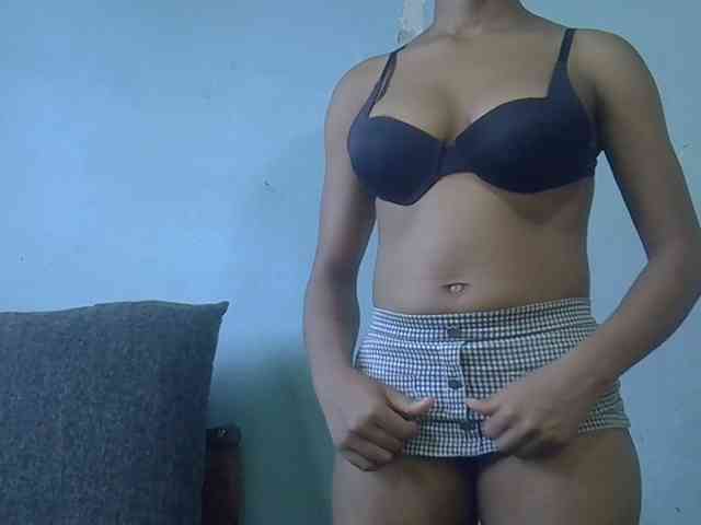 FreakyTrixie webcam