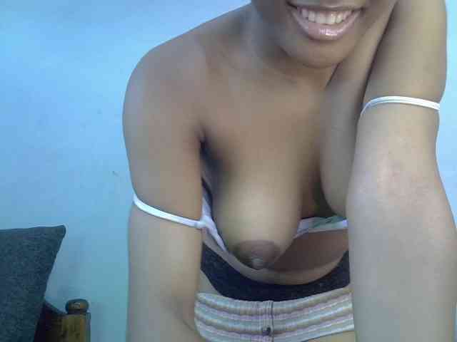 FreakyTrixie webcam