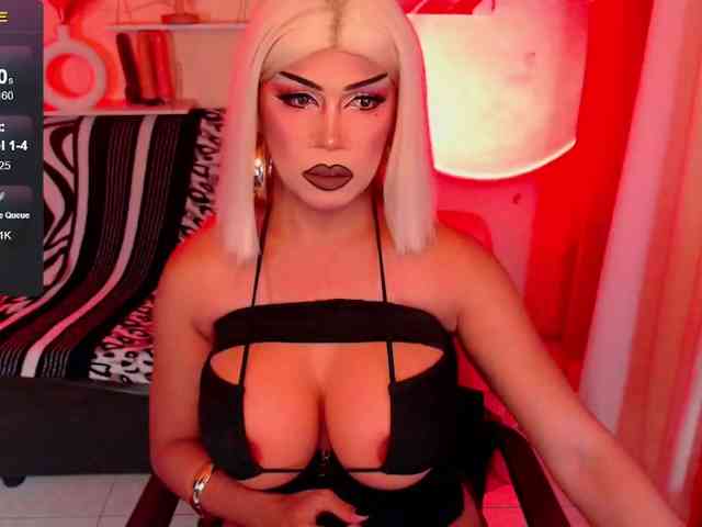 Juicykaren Live Webcam on BongaCams