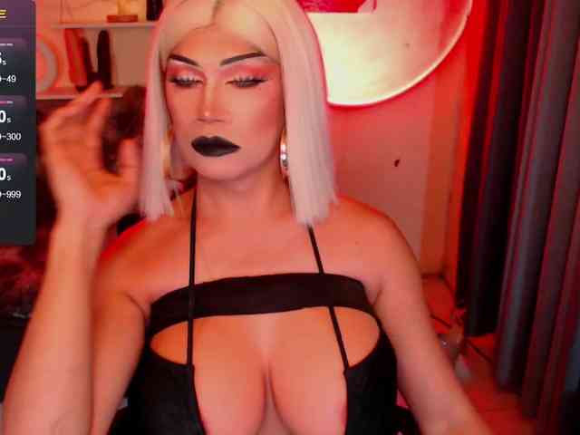 Juicykaren Live Webcam on BongaCams