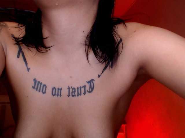 Madiysony live cam on BongaCams