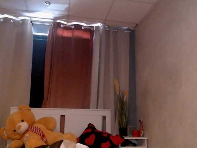 Madiysony live cam on BongaCams