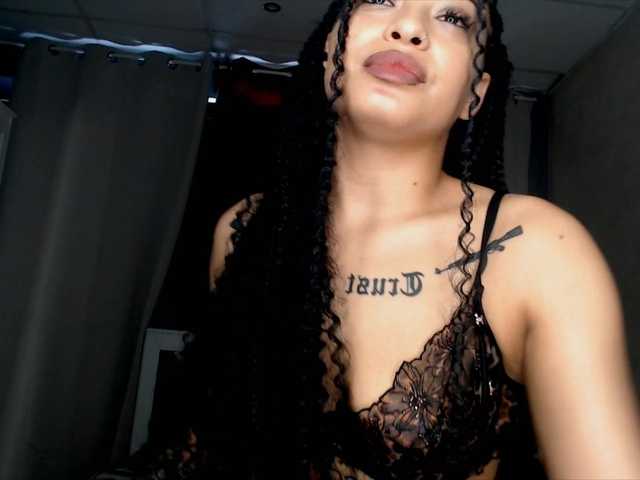 Madiysony live cam on BongaCams