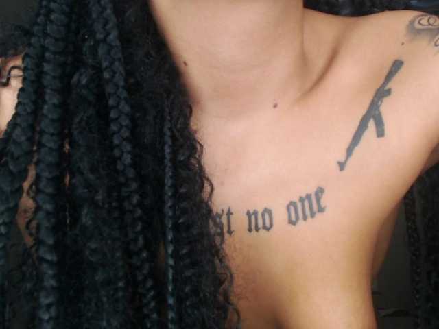 Madiysony live cam on BongaCams