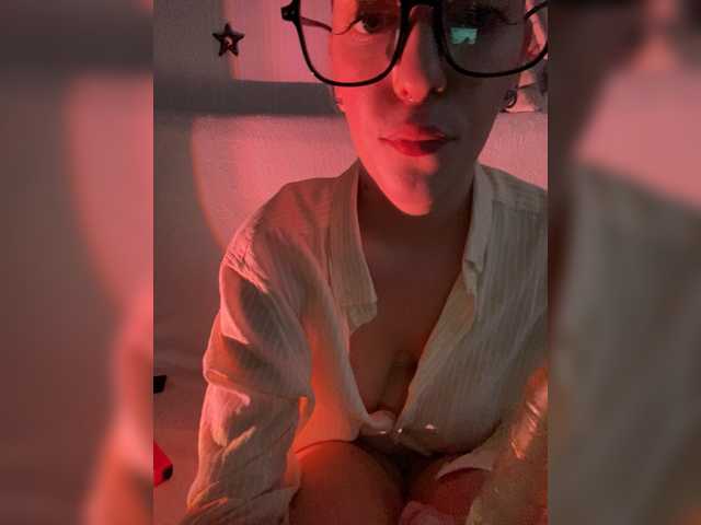 lamurla's BongaCams show and profile