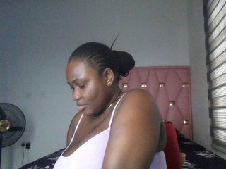 Hotchocolatee191's Live Webcam