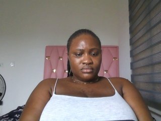 Hotchocolatee191's Live Webcam