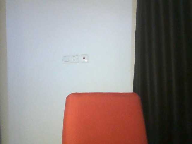 Hotchocolatee191 live cam on BongaCams