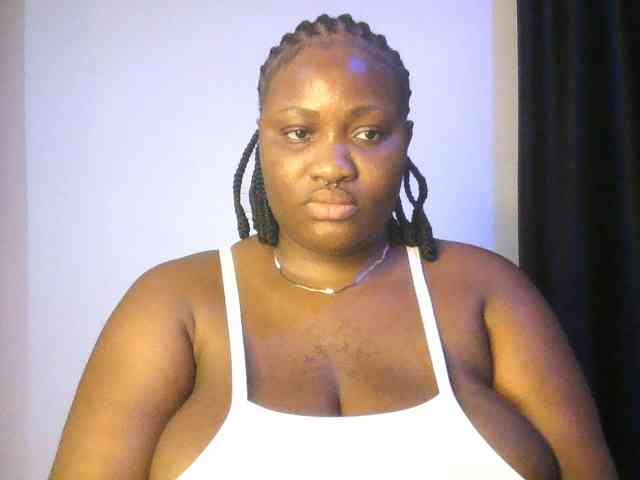 Hotchocolatee191 webcam