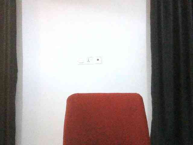 Hotchocolatee191 webcam