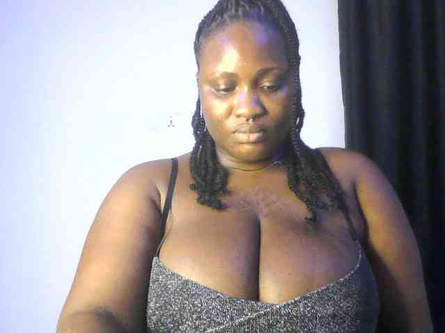 Hotchocolatee191 webcam