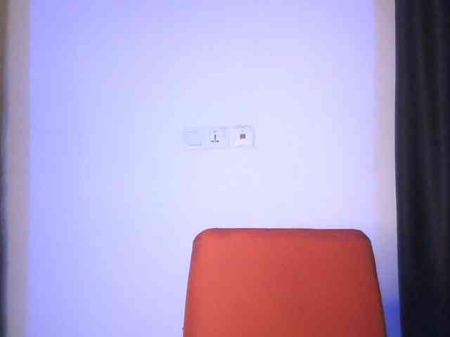 Hotchocolatee191 webcam