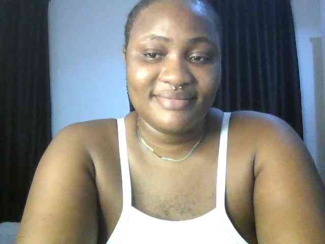 Hotchocolatee191 webcam