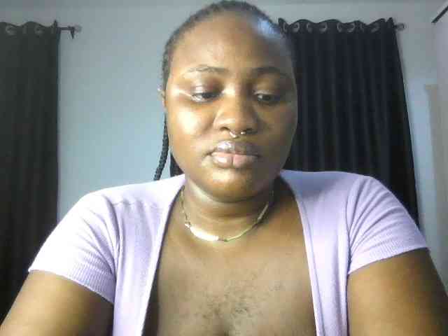 Hotchocolatee191 webcam