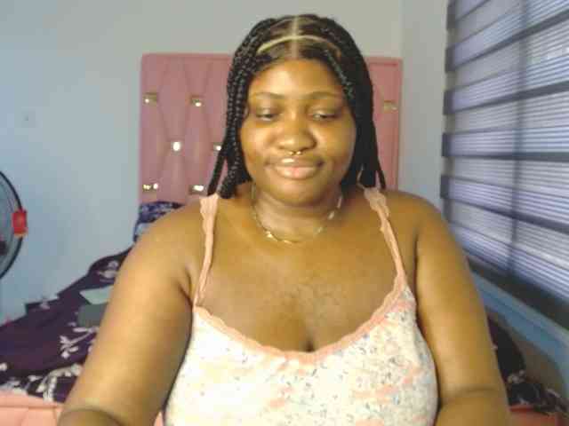 Hotchocolatee191 webcam