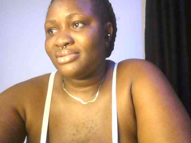 Hotchocolatee191 webcam