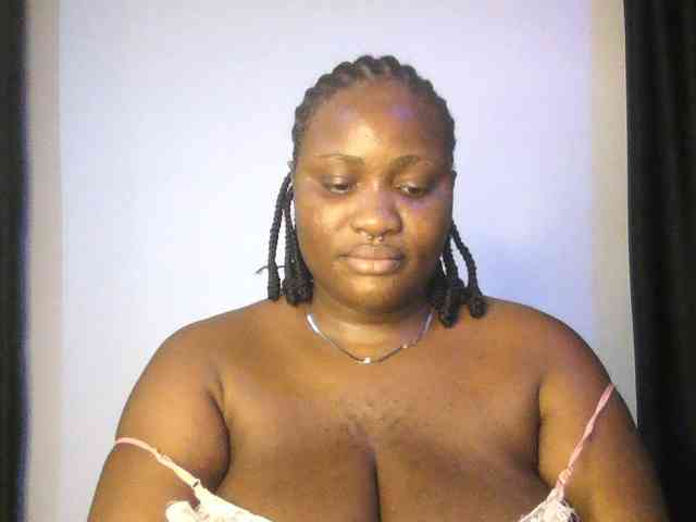 Hotchocolatee191 webcam