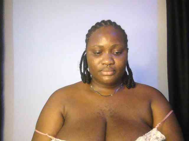 Hotchocolatee191 webcam