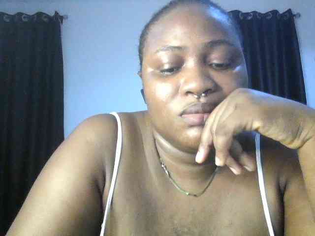 Hotchocolatee191 webcam