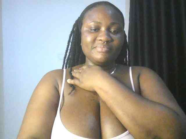 Hotchocolatee191 webcam