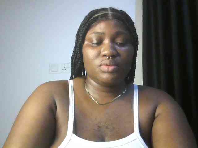 Hotchocolatee191 webcam