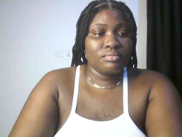 Hotchocolatee191 webcam