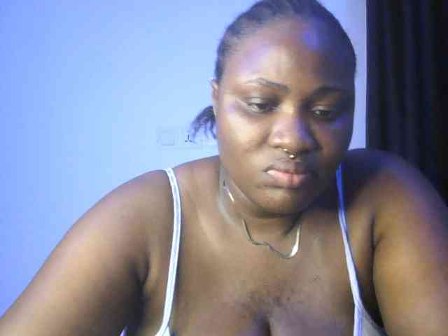Hotchocolatee191 webcam