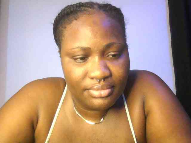 Hotchocolatee191 webcam