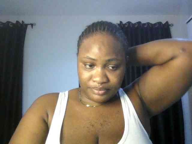 Hotchocolatee191 webcam