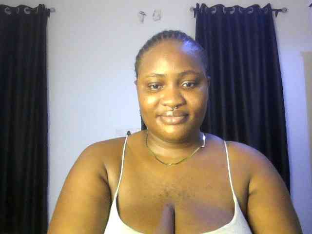 Hotchocolatee191 webcam