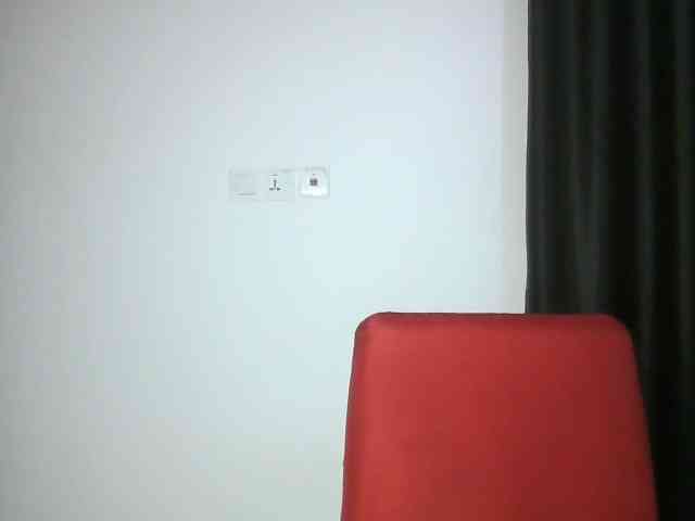 Hotchocolatee191 webcam