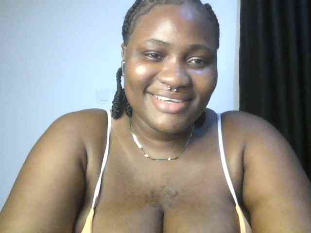 Hotchocolatee191 webcam