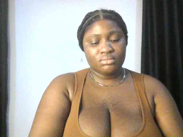 Hotchocolatee191 Live Webcam on BongaCams