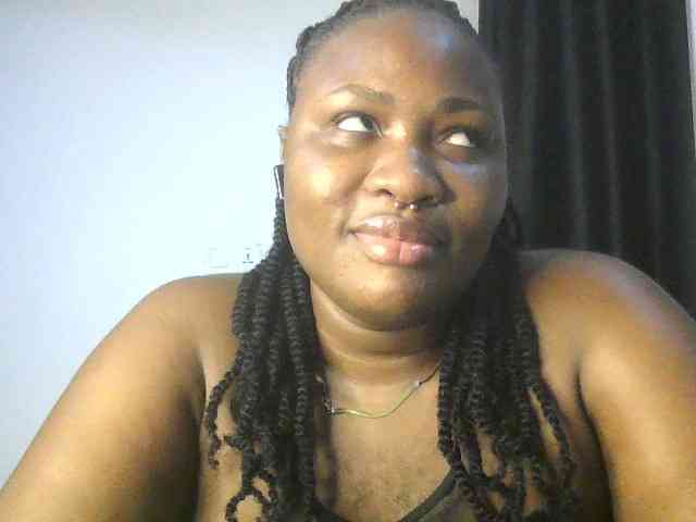 Hotchocolatee191 webcam