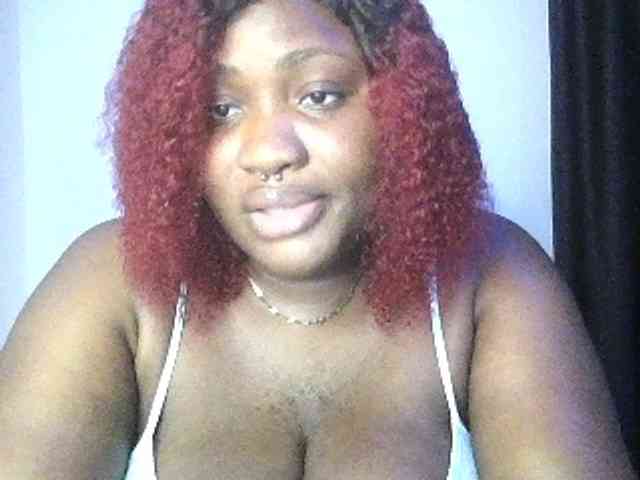 Hotchocolatee191 webcam