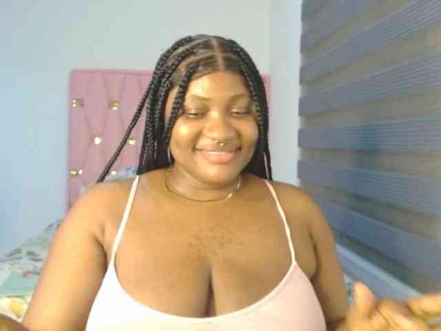 Hotchocolatee191 webcam