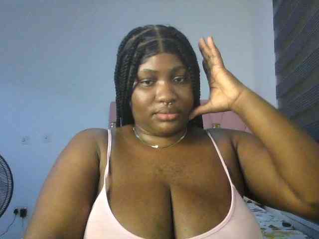 Hotchocolatee191 webcam