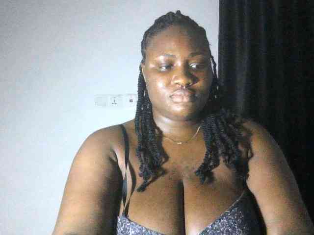 Hotchocolatee191 webcam