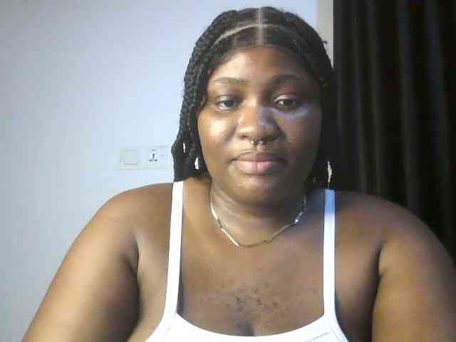 Hotchocolatee191 webcam