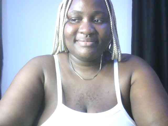 Hotchocolatee191 webcam