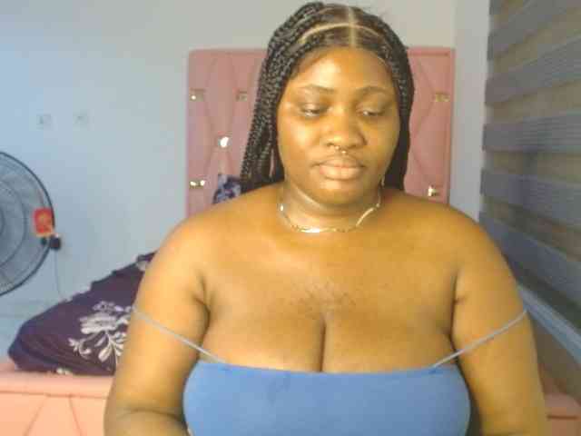 Hotchocolatee191 webcam