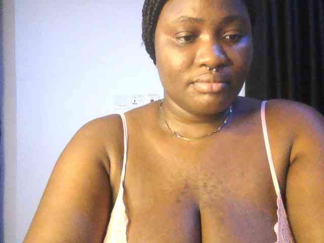 Hotchocolatee191 webcam