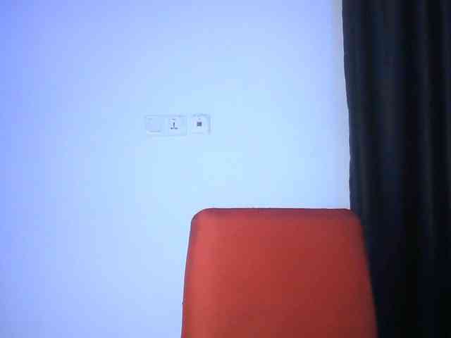 Hotchocolatee191 webcam