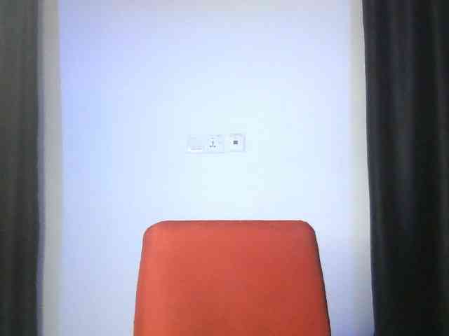Hotchocolatee191 webcam