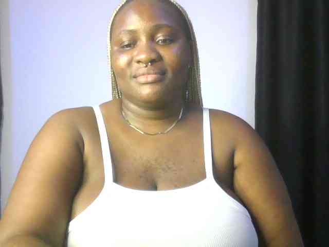 Hotchocolatee191 webcam