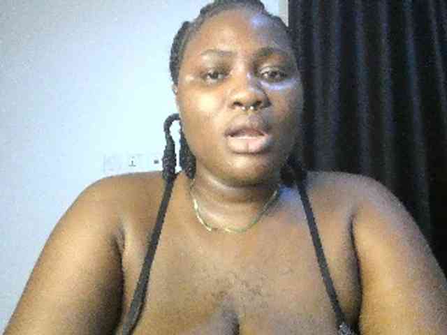 Hotchocolatee191 webcam